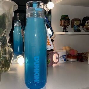 DUNKIN SUMMER WATERBOTTLE 🩵